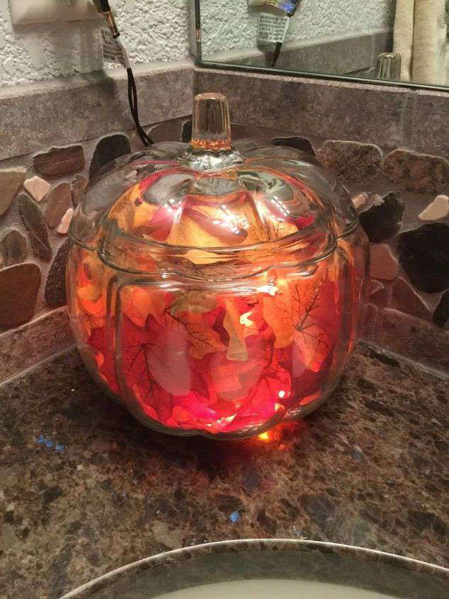 Easy Fall Decor – With a Glass Pumpkin Jar