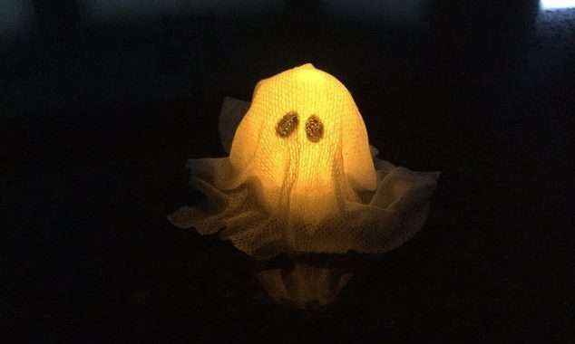 Easy Halloween Light Up Ghost Craft! (2 Options)