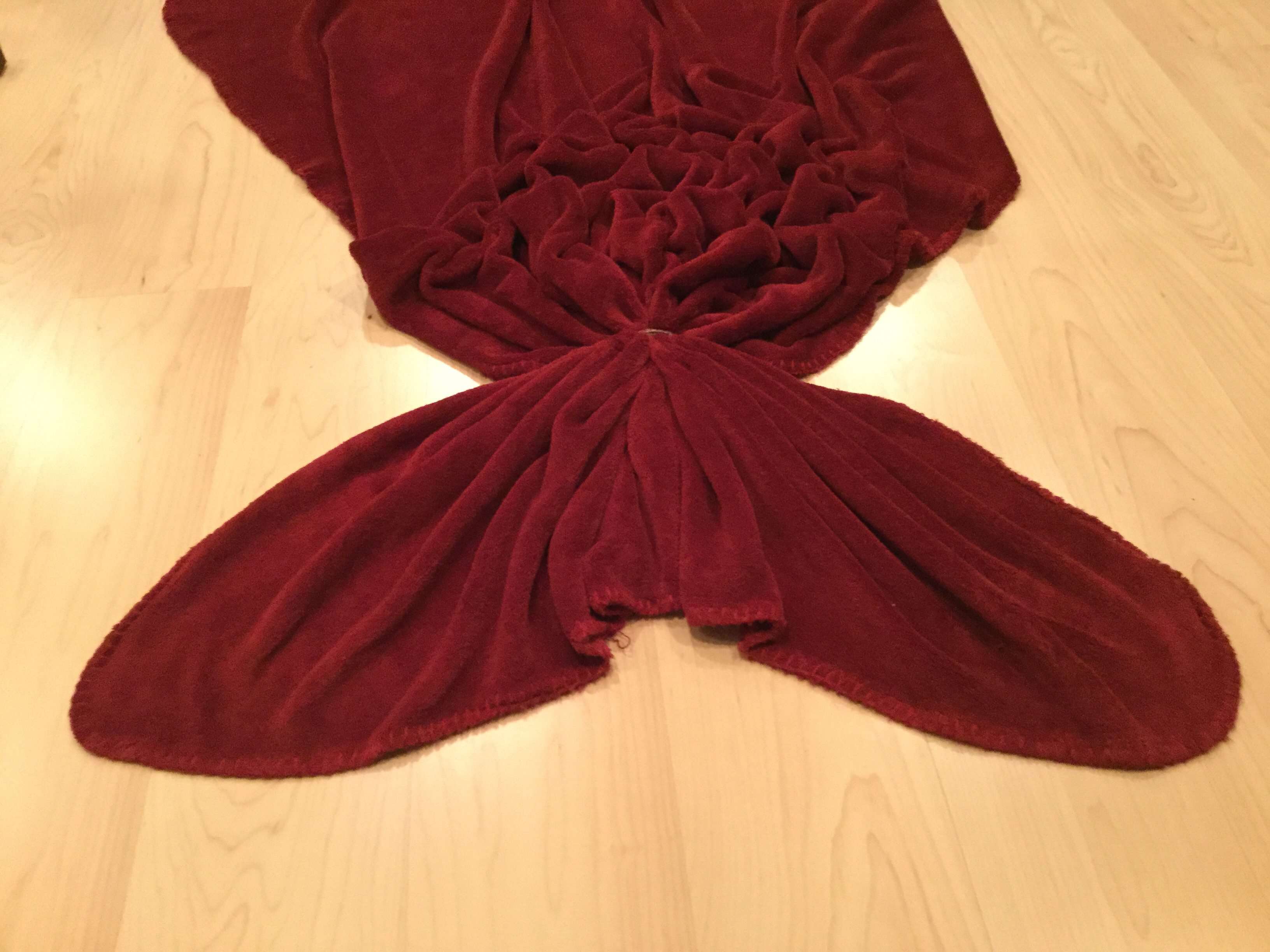 Quick & Easy Mermaid Tail Blanket