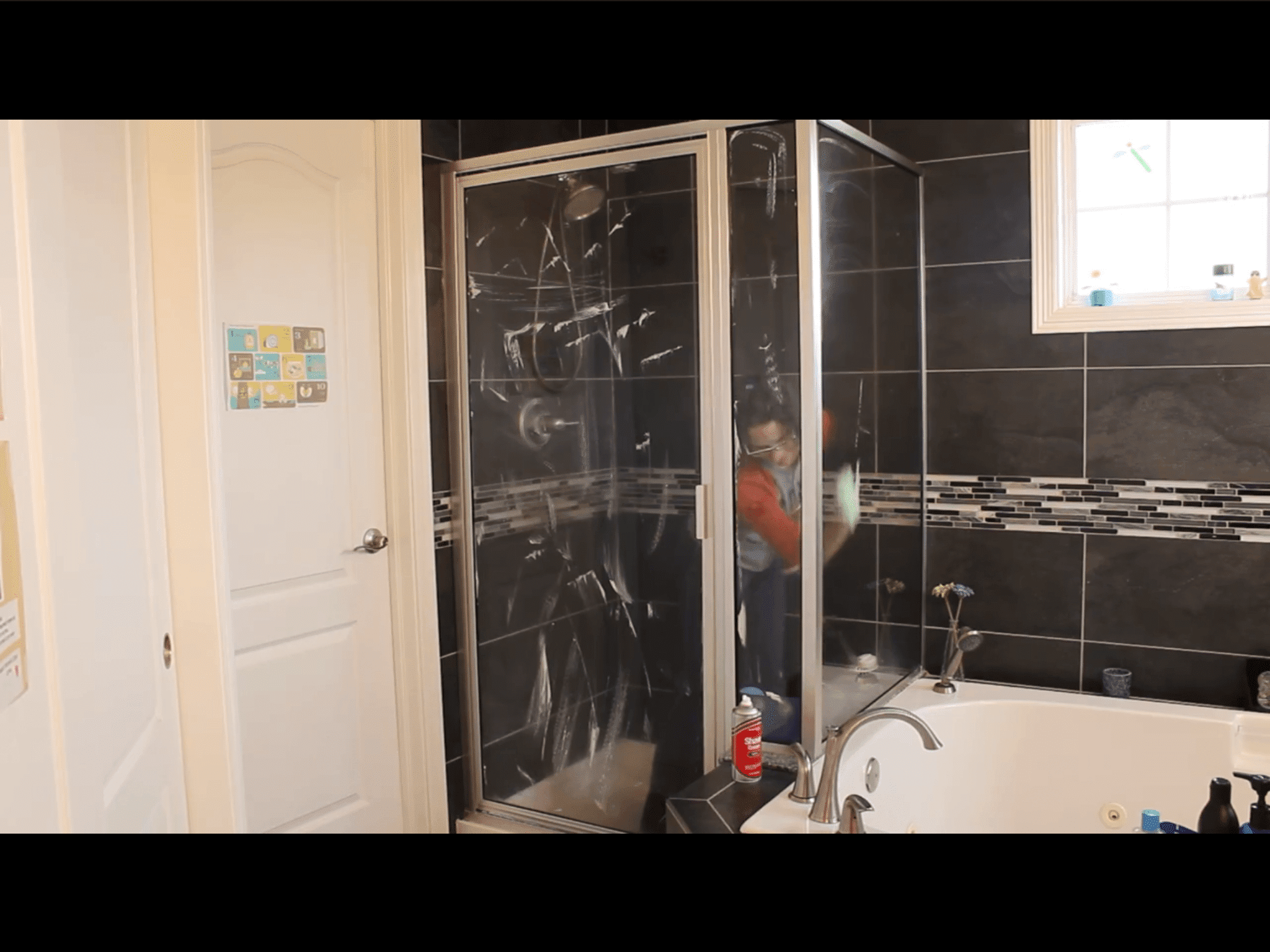 cleaning shower doors with shaving cream