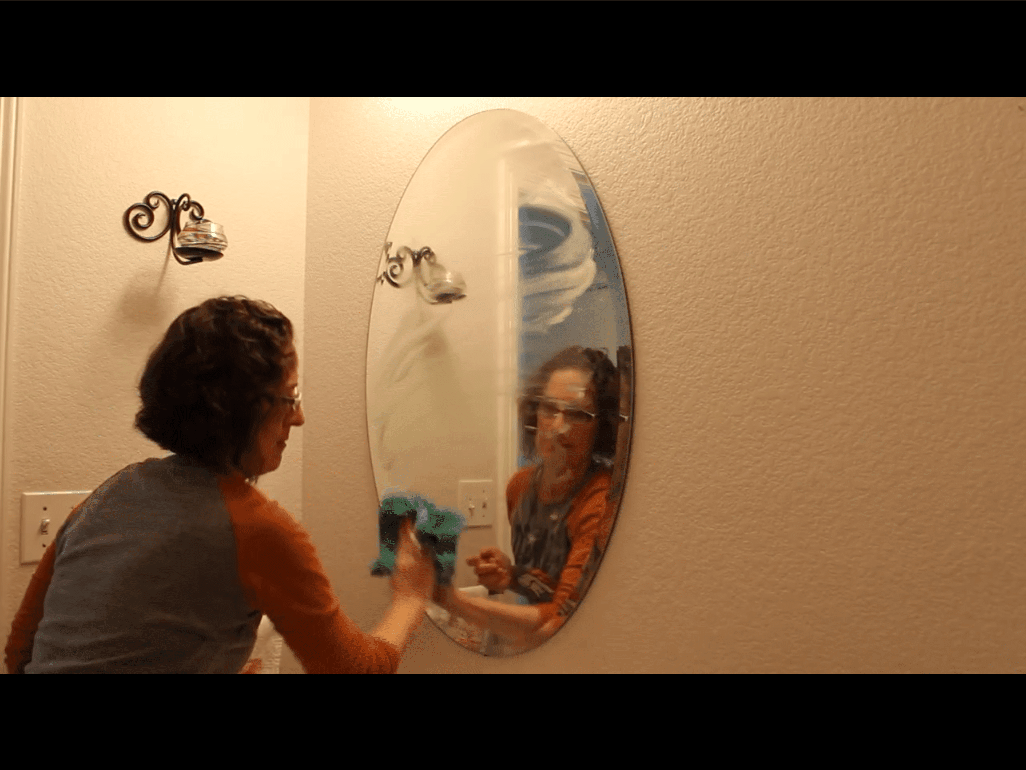 cleaning mirror with Shaving Cream 