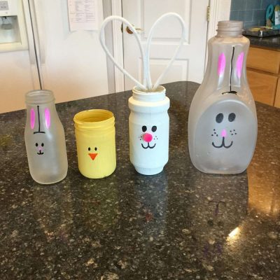 I wanted to share how I used some recycled jars to turn them in to spring decor - bunnies and chicks! It's easy and great fun for the kids too!