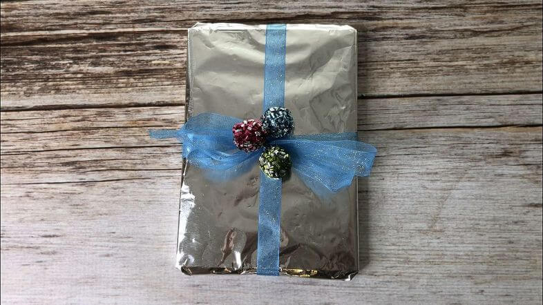 13 Inexpensive and Easy Eco Friendly Gift Wrap Ideas
