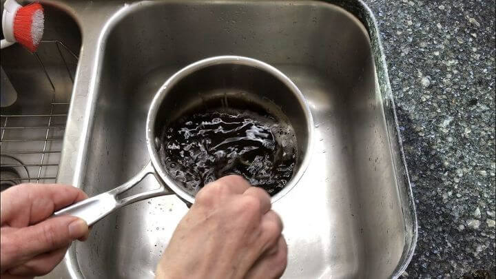 Start by soaking the pot with 1 Tablespoon of the mixture and enough water to cover the bottom. Let that soak for 30 minutes (or more for really tough baked-on food). Use a scrub brush to lightly scrub, dump out and rinse.