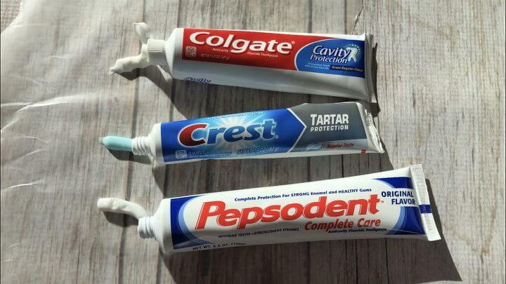 16 Quick and Easy Tips for Using Toothpaste for Everyday Cleaning