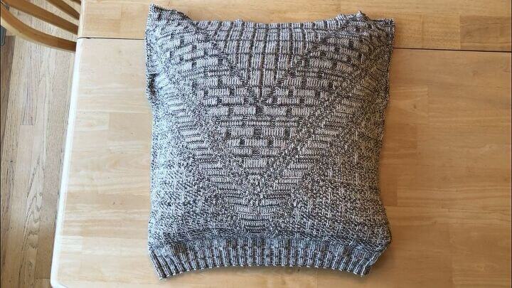 Here's the completed pillow.