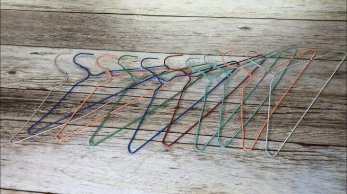 9 Ways to Use Wire Hangers by Chas' Crazy Creations