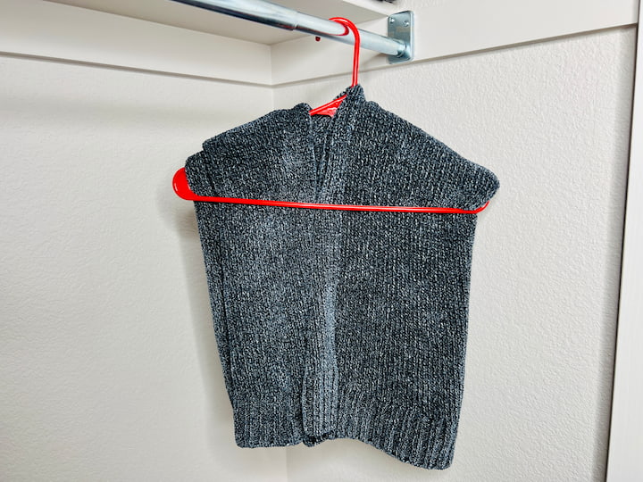 Now you can hang your sweaters nicely in your closet and keep them in good shape.