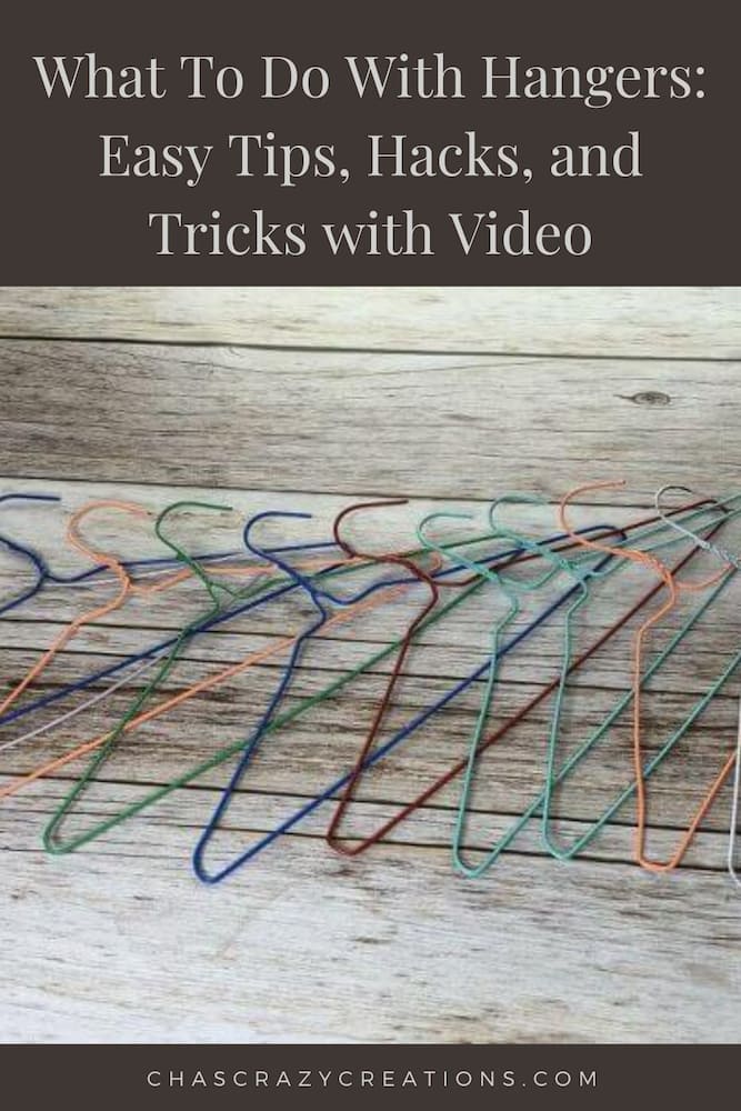 Do you wonder what to do with hangers? Here are several creative ways to use extra hangers in your home.