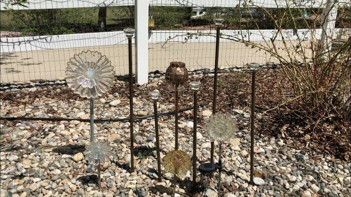 7 Easy Garden Globes & Gazing Balls (8) penny globe on display