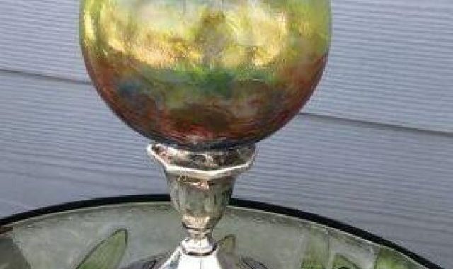 Easy and Awesome DIY Gazing Ball Garden Globe for your Yard