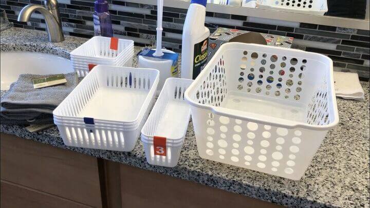 I ran to the dollar store and grabbed some inexpensive baskets to help with my organizing.