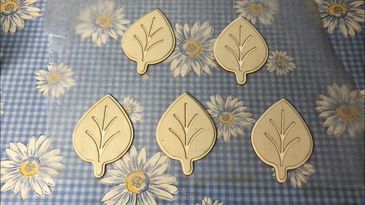 These are the wooden leaves by Plaid that I used to create my coasters.