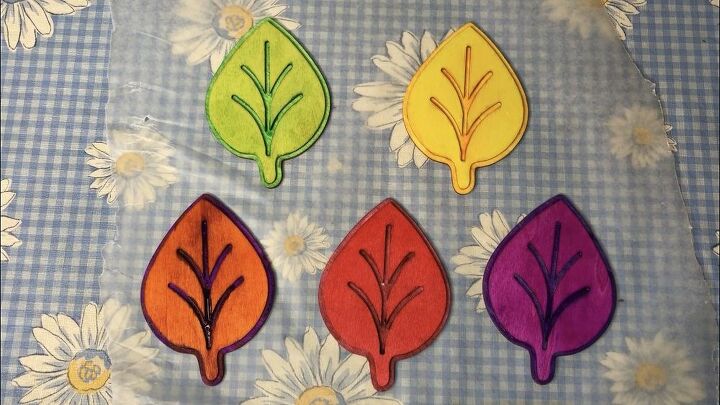 One they were all painted I let them dry completely. Here are all the leaves and colors I made. Solar Power inside, and Pucker Up on leaf surface. Hot Flash inside, and Infra Red on the leaf surface. Emerald City inside, and Venom on the leaf surface. Rendezvous inside, and Raspberry Beret on the leaf surface. Lady Marmalade inside, and Purple Rain on the leaf surface.