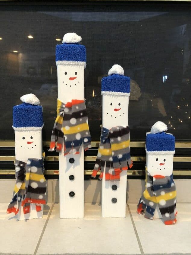 Wooden Snowman Family One Adult Three Children 