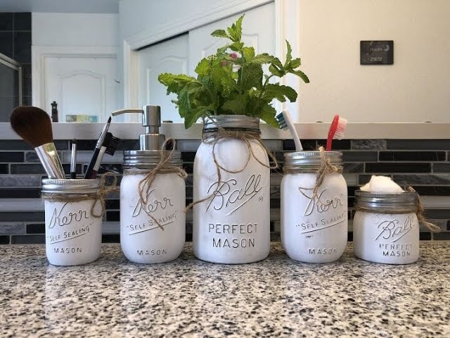 DIY painted and distressed mason jars