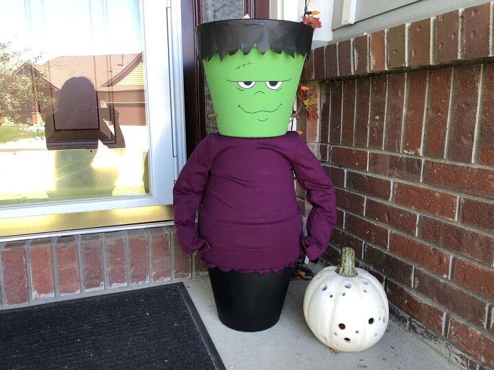 Easy and Cute Halloween DIY Frankenstein Candy Holder
