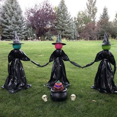 Do you like decorating for Halloween but don't want to break the bank doing it? I'm sharing how to make an easy Halloween witch on a budget!