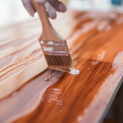 Did you know how much fun crafting with epoxy can be? Epoxy resin is a fantastic and wonderfully versatile material and the perfect partner for any creative projects you want to start. Check around your home, and you’ll see lots of options for use of this as a canvas for your ideas.