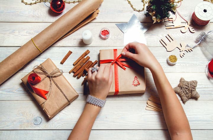 5 Unusual DIY Christmas Gift Ideas and Decorations