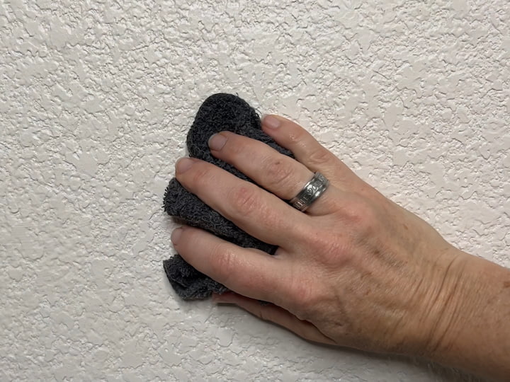 1. Clean the wall surface