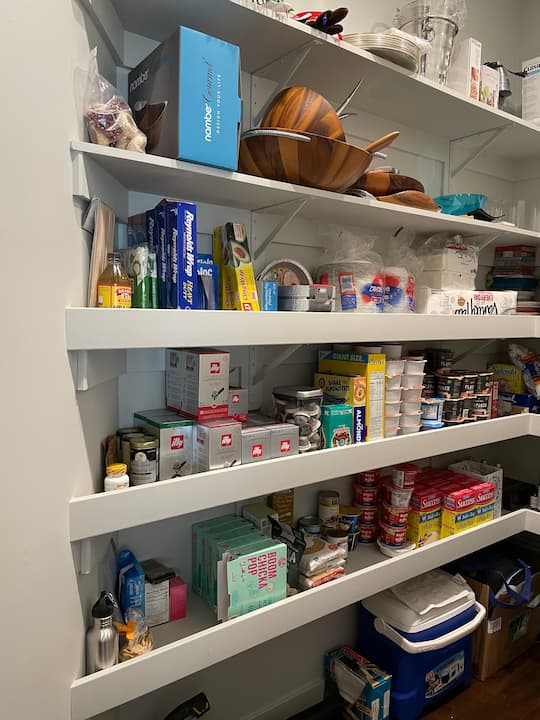 Are you looking for walk-in pantry organization ideas?  I have some quick and easy tips and tricks to share with you in this article.