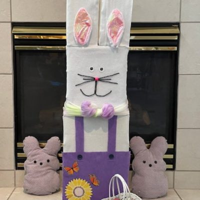 Are you looking for an easy bunny craft? Here is one that is so easy and cute. Everyone will want to get in on the fun!