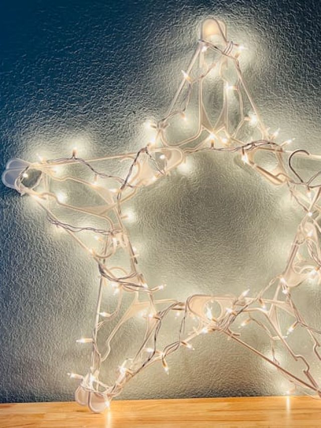 Easy Dollar Tree DIY Plastic Hanger Star