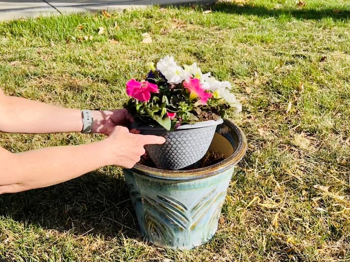 Place a flower pot in a pot for a quick garden hack