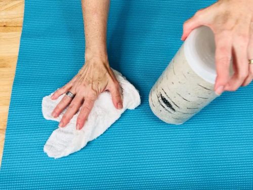 How to Clean Lululemon Yoga Mat: The Ultimate DIY Guide - Chas' Crazy ...
