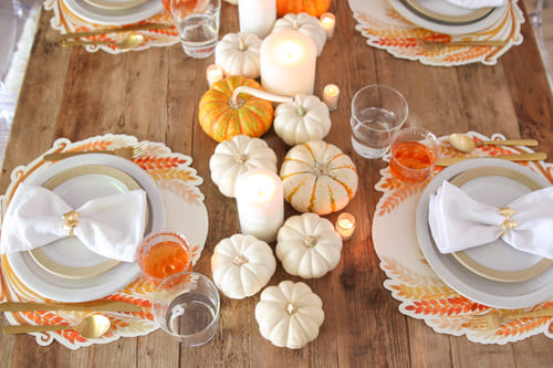 DIY Thanksgiving Centerpiece Idea With Pumpkins