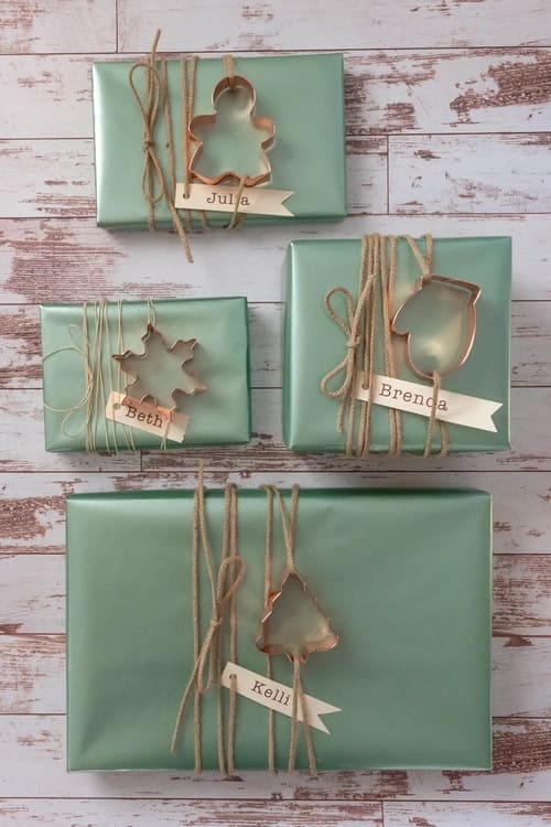 Cookie Cutters Christmas Gift Wrapping