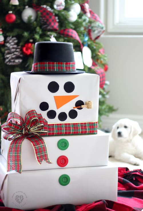 Cardboard Box Snowman Gift Wrap Idea