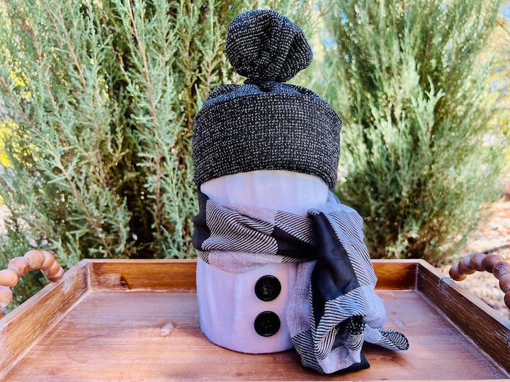 This charming snowman is a great way to repurpose toilet paper rolls, and it can be easily stored flat for next year's Christmas decor.