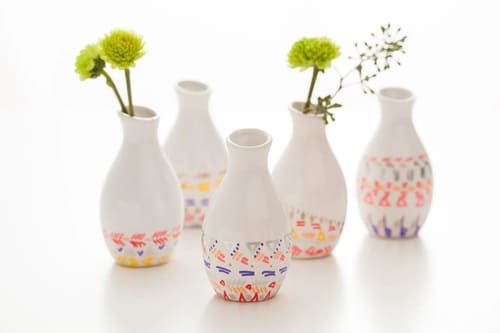 DIY Pattern-Dipped Bud Vases