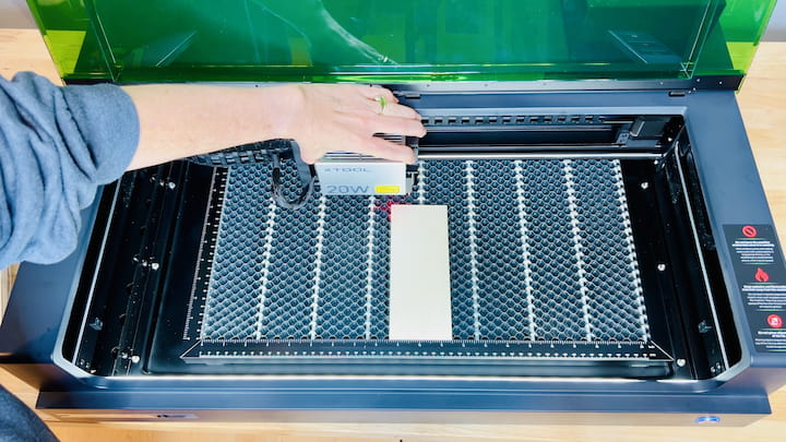 Step 3: Set Up Marking Process Choose the shape for your project using the marking process in the software. Follow on-screen instructions to mark the top and bottom corners of the wood piece.