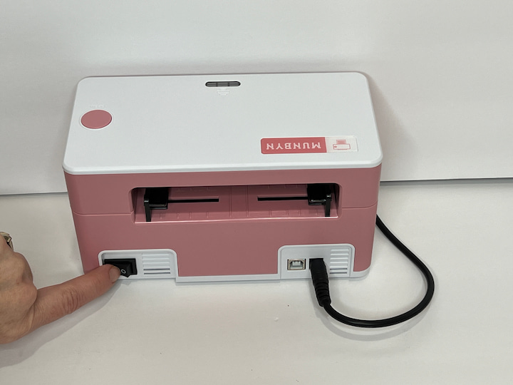 This post is in collaboration with Munbyn. All thoughts and opinions are my own. A big thanks to Munbyn for the Munbyn Bluetooth label printer; Munbyn Bluetooth thermal printer.  I'm using the MUNBYN RealWriter 941 Bluetooth Upgraded Thermal Label Printer