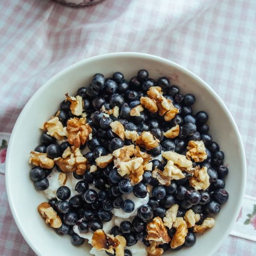 Cottage Cheese and Fruit Crunch 