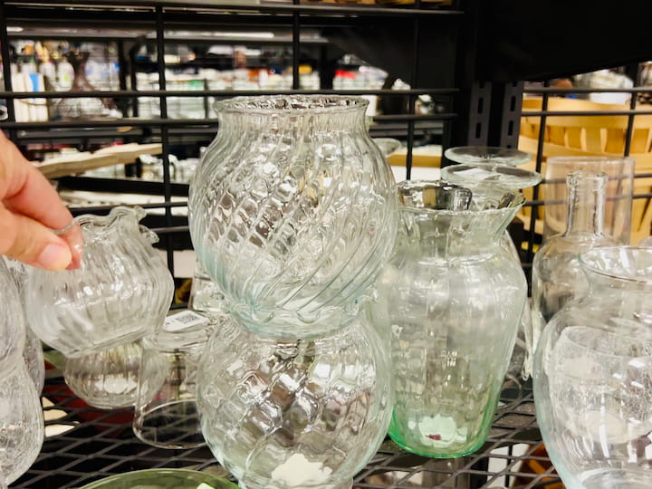 mix and match options at thrift store for candle holders to make snowman crafts