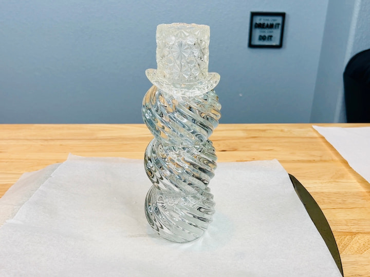 glue setting on glass snowman craft