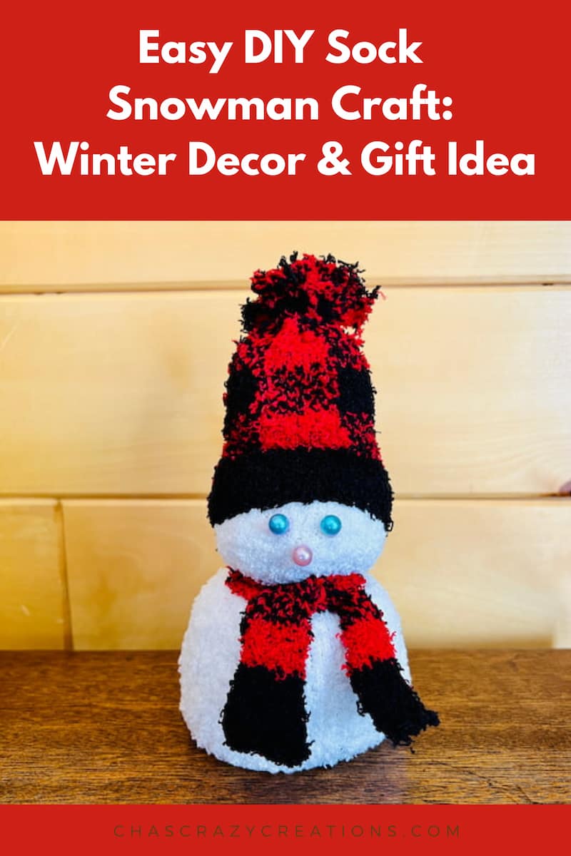 Looking for a fun and easy winter craft? This DIY sock snowman craft is the perfect project! It's a cute winter decor and a great gift idea.