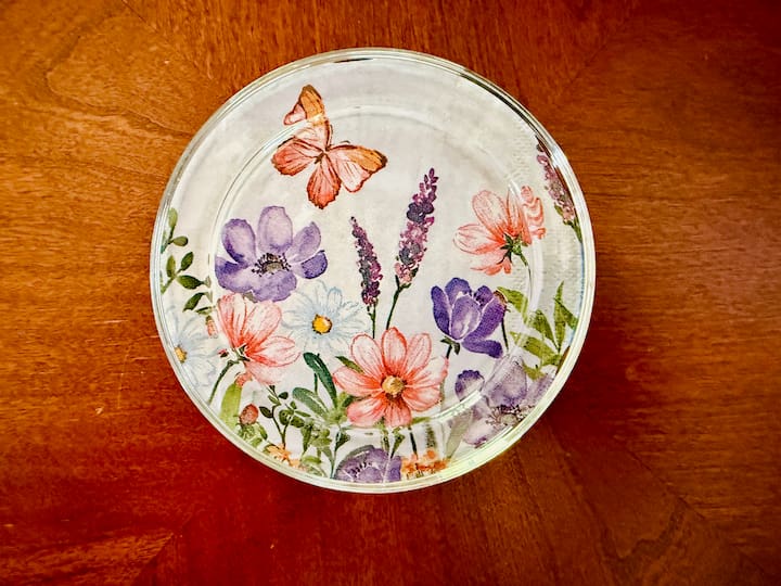 Here is your easy craft a decoupage coaster