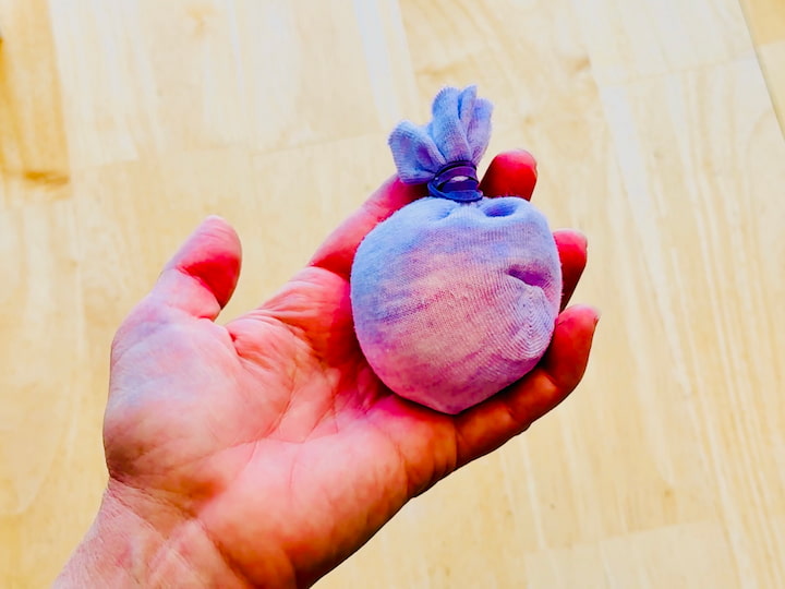 sock deodorizer with rubber band on top