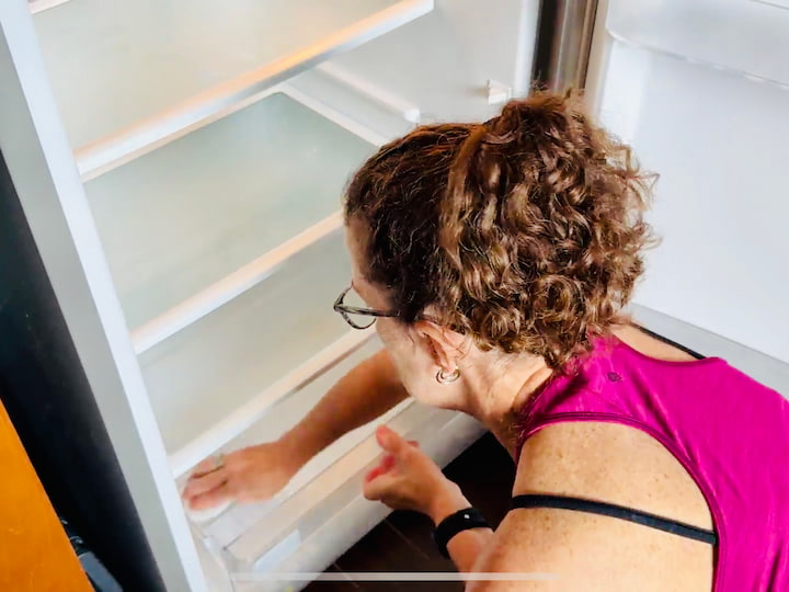 Fridge & Freezer: Emptied out and scrubbed with soapy water


