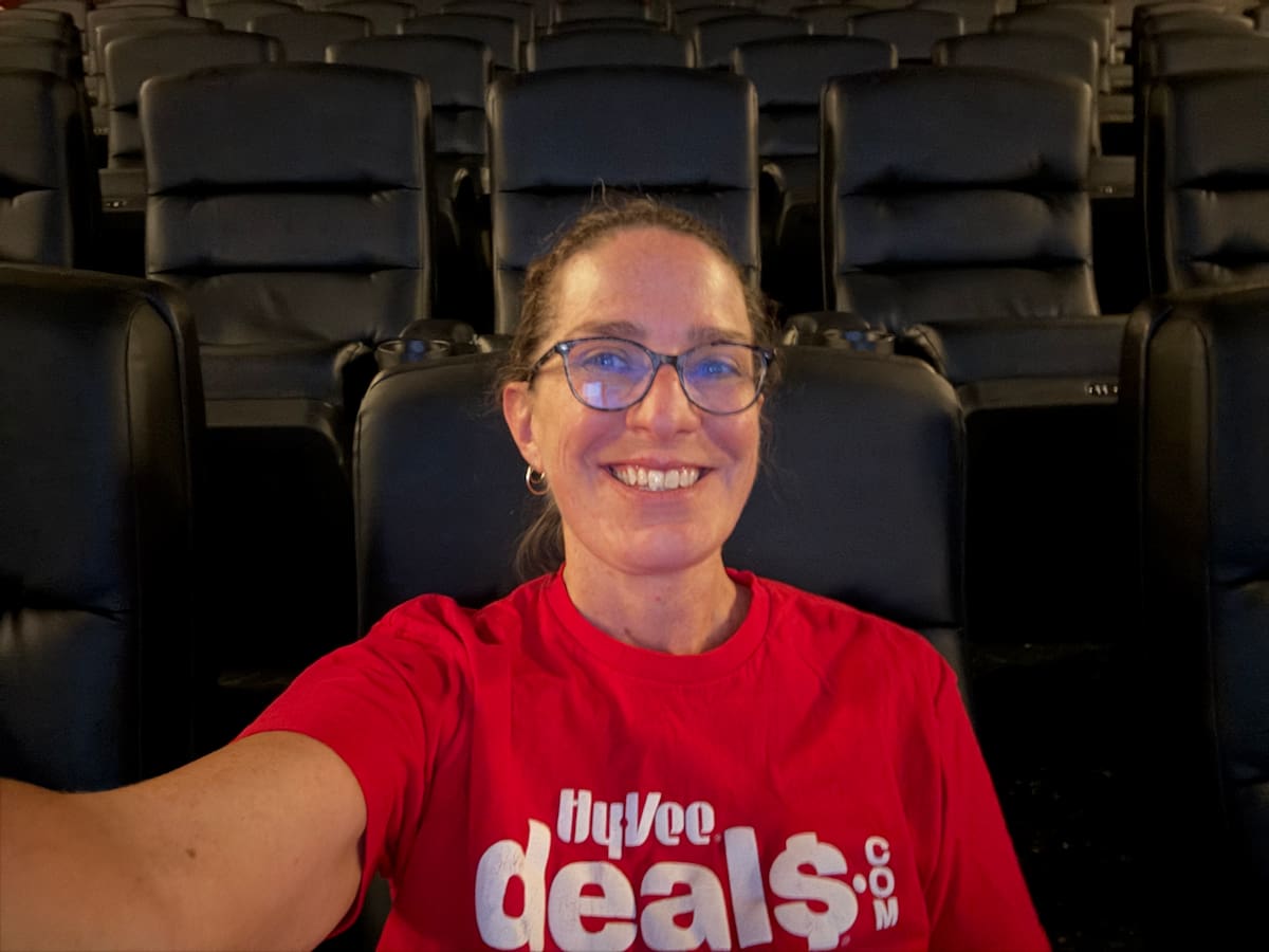 Chas in theater